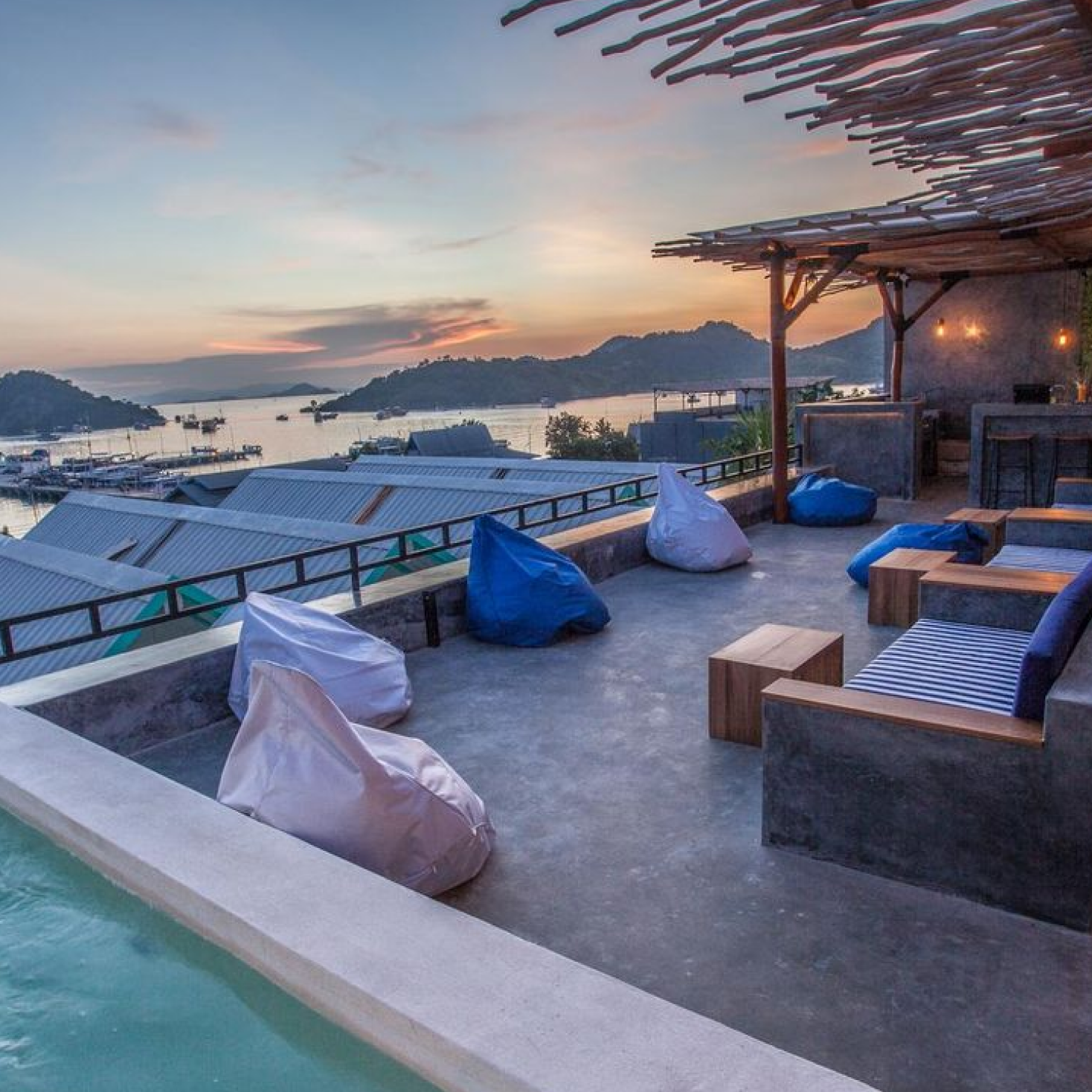 Labuan Bajo Ocean Deck Labuan Bajo Ocean Deck